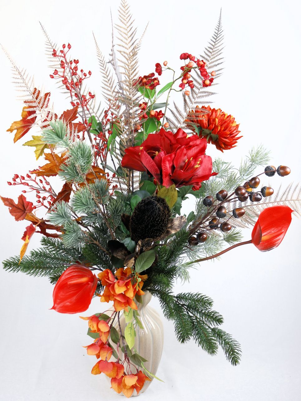 Luxe zijdenbloemen in een zwarte vaas 