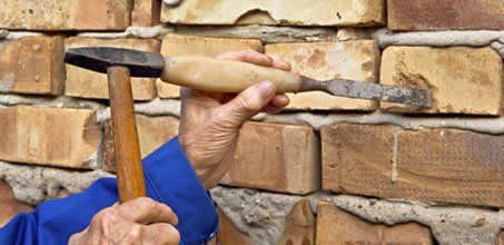 Garden wall pointing