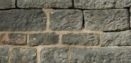 Lime mortar pointing