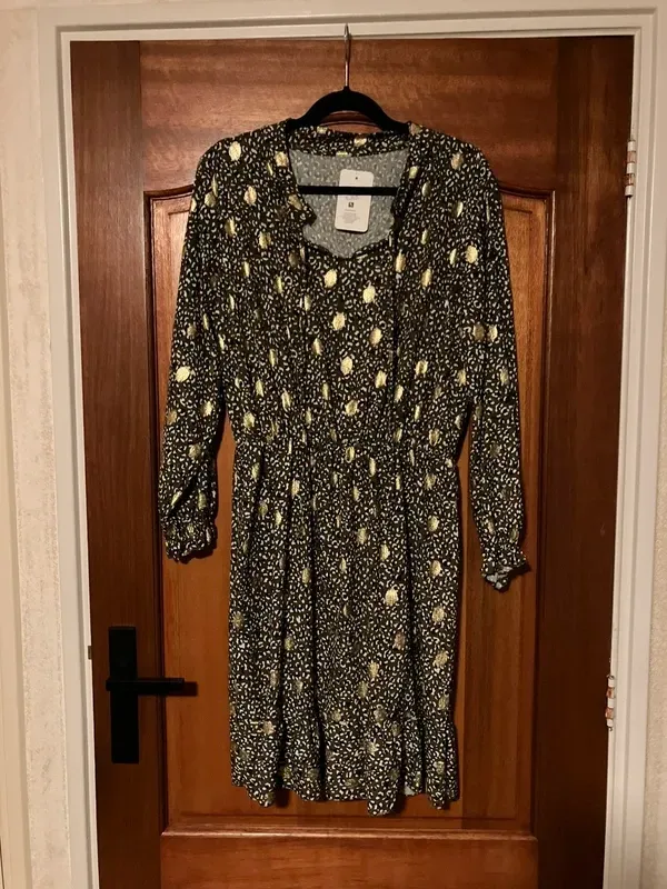 Feestelijke jurk van New Collection size 2