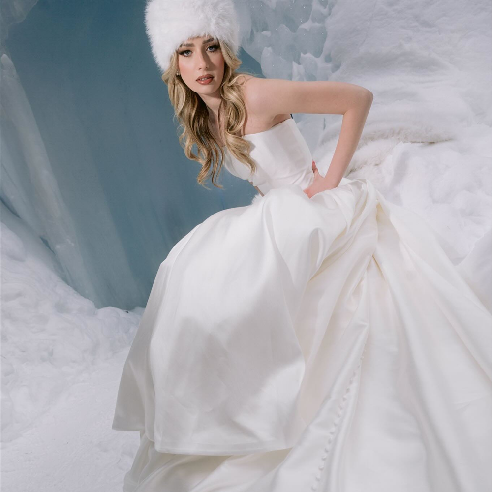 Lighting & Posing Techniques with Caitlin Fletcher