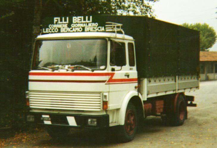 Foto di un camion aziendale alcuni anni fa