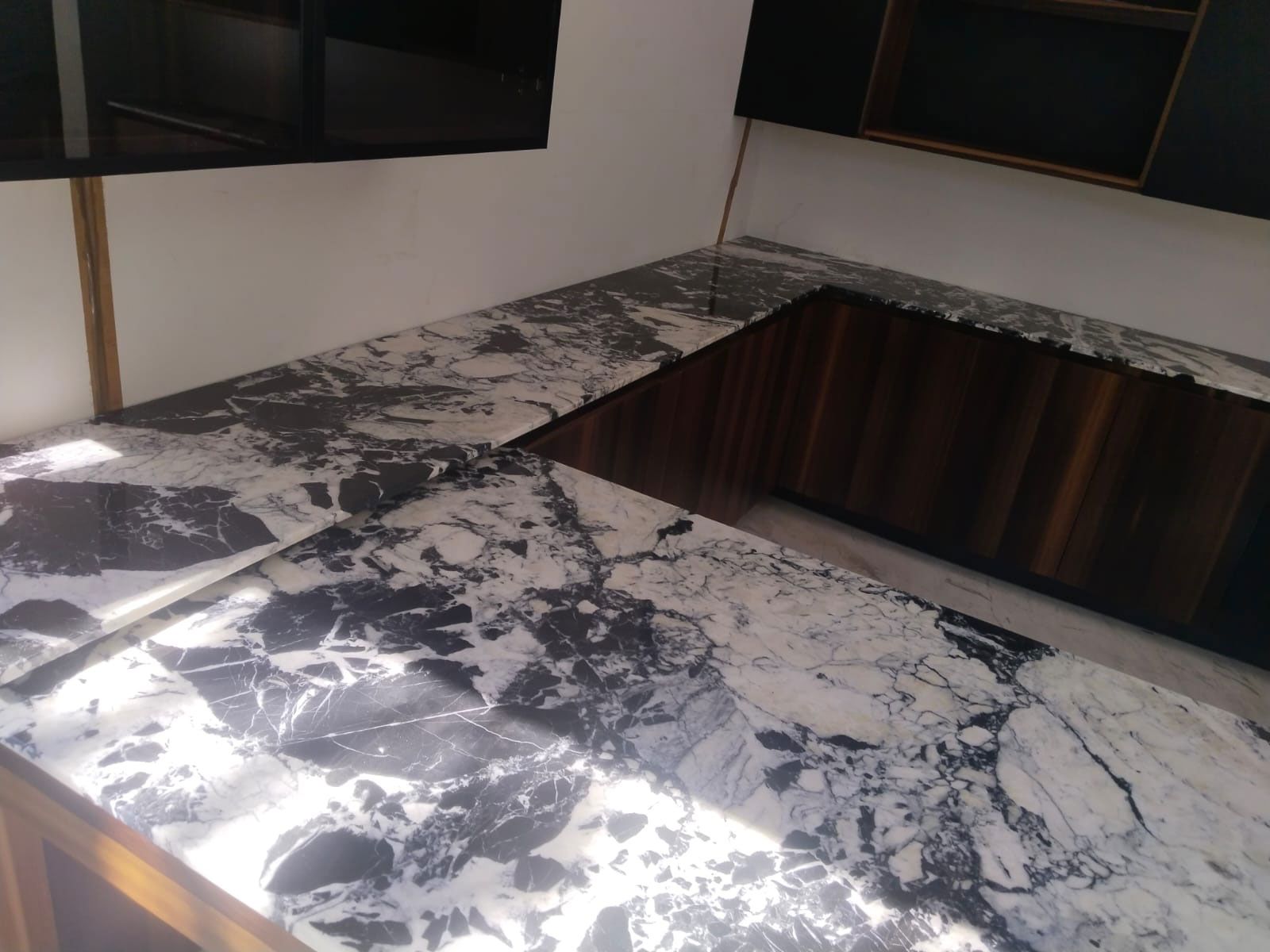 Placas de Mármol, Granito y Cuarzo