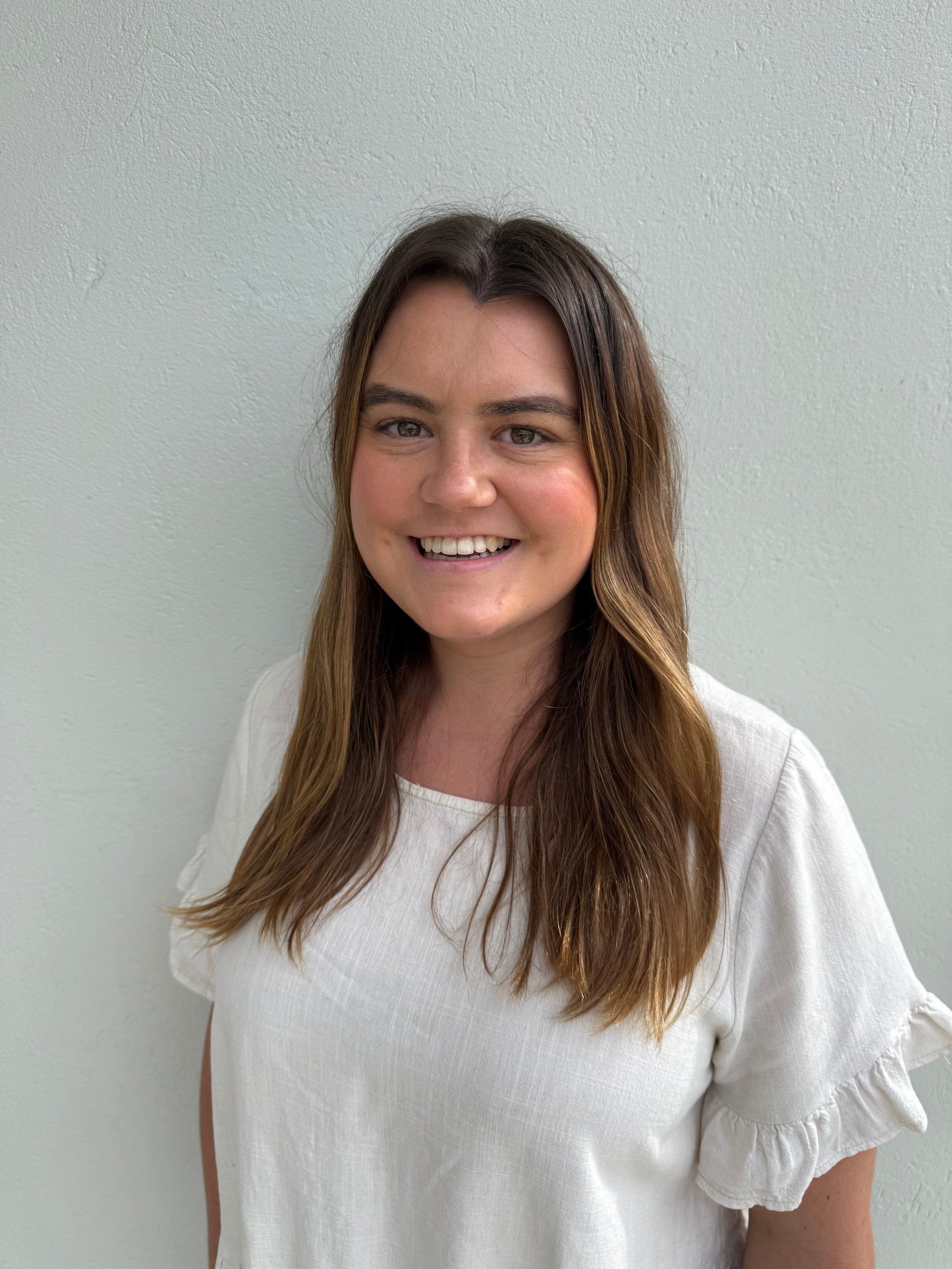 Dr Vicky Markham, Chiropractor at Chiropractic On Winston Adelaide. Specialising in back and neck pain, headaches and migraines, scoliosis, disc bulges, sciatica, arthritis, and more.