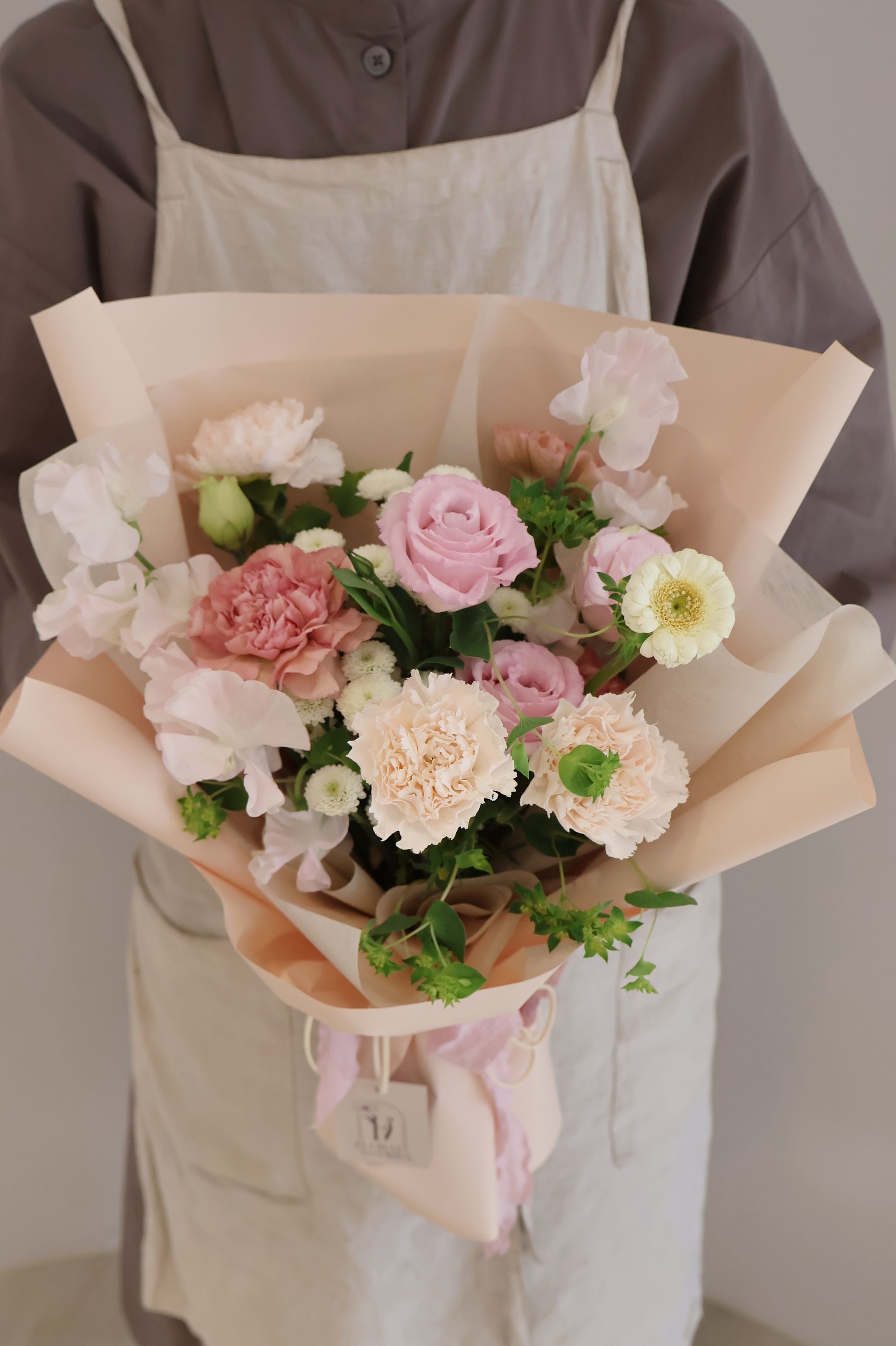 伴日花所,floralvibes,客製花束,粉色