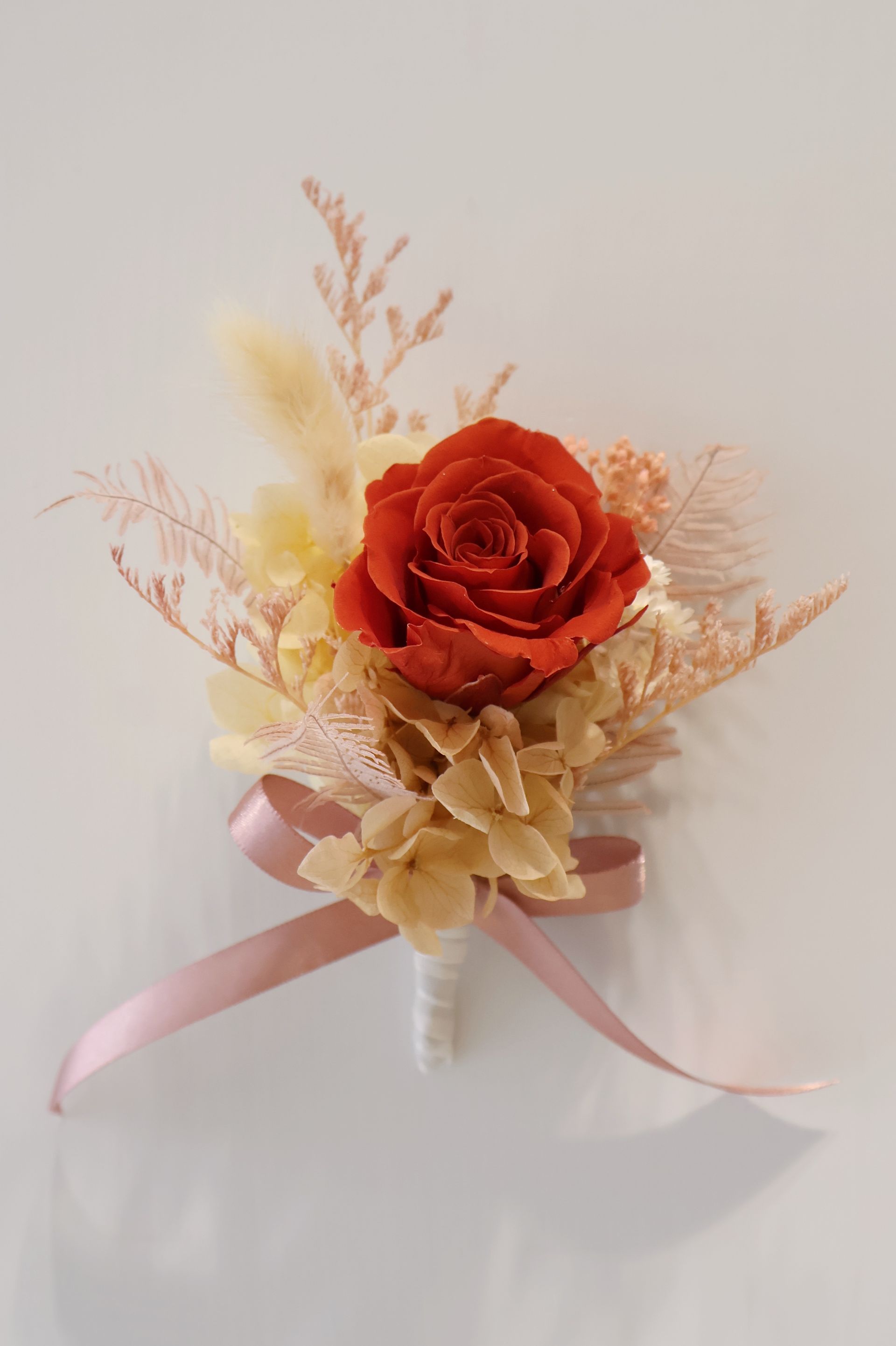 伴日花所,floralvibes,乾燥花,永生花,胸花