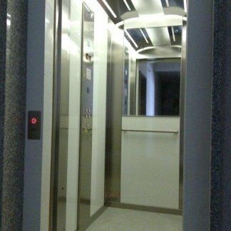 Ascensore contemporaneo