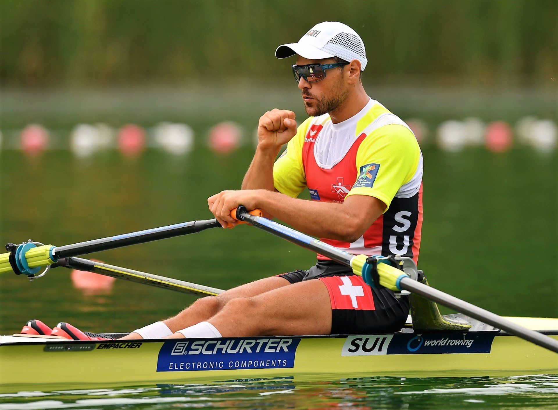 Ruderer in Siegerpose