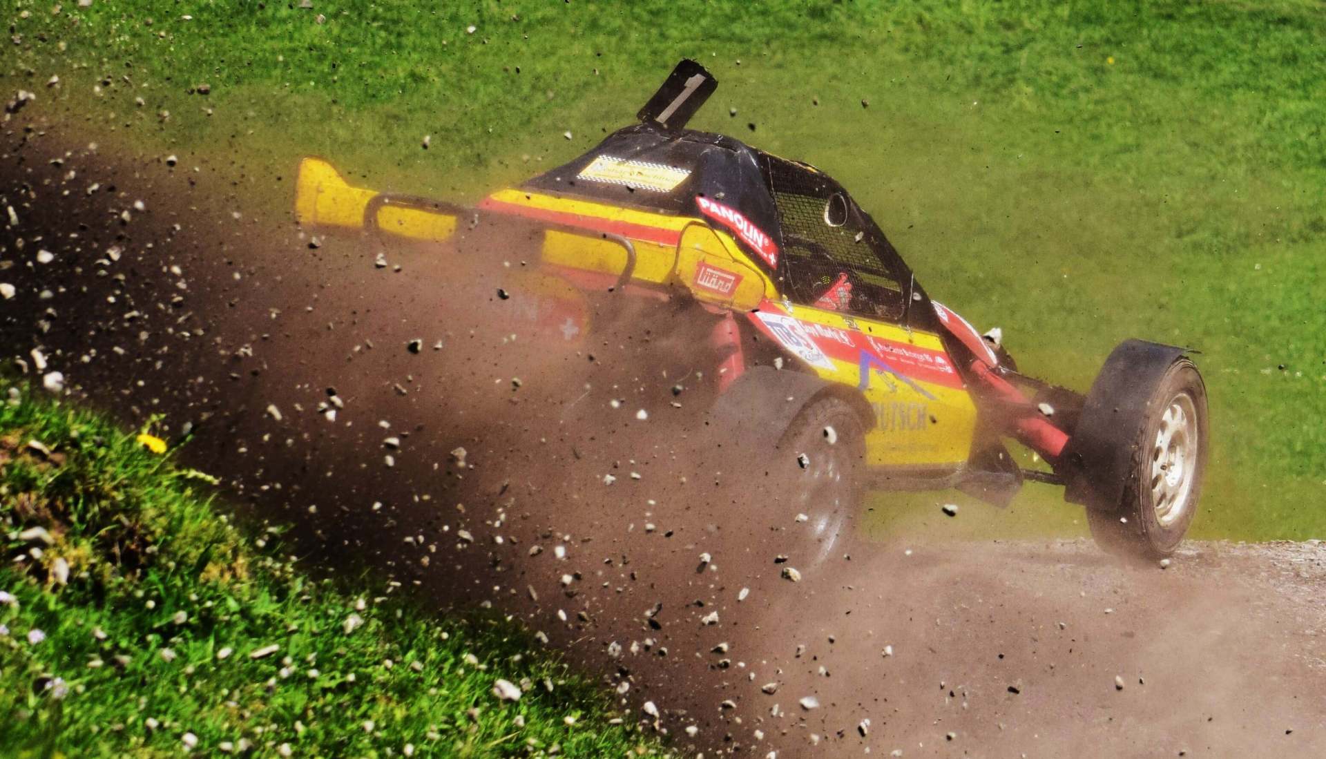 Gelbschwarzer Rallyecar