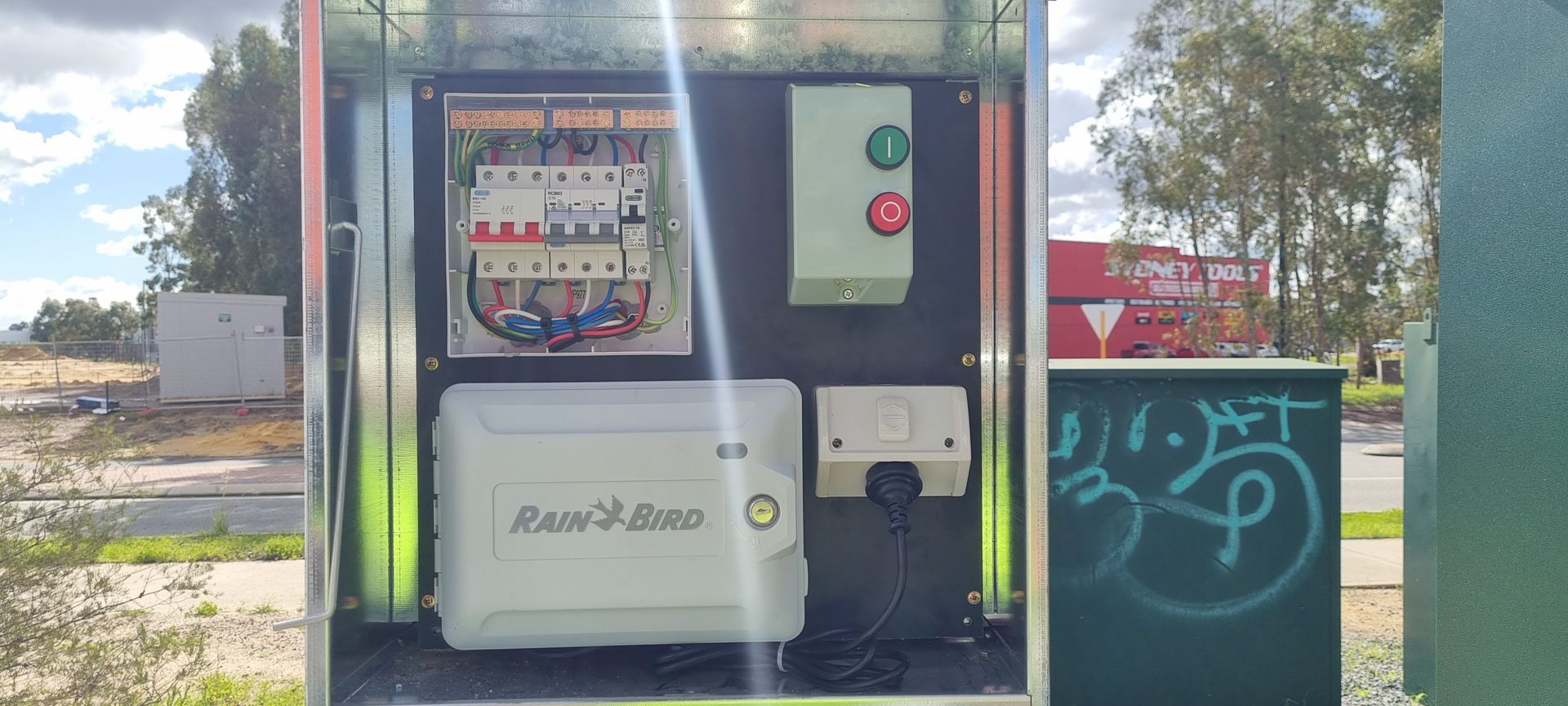 A black box with a white box inside of it.