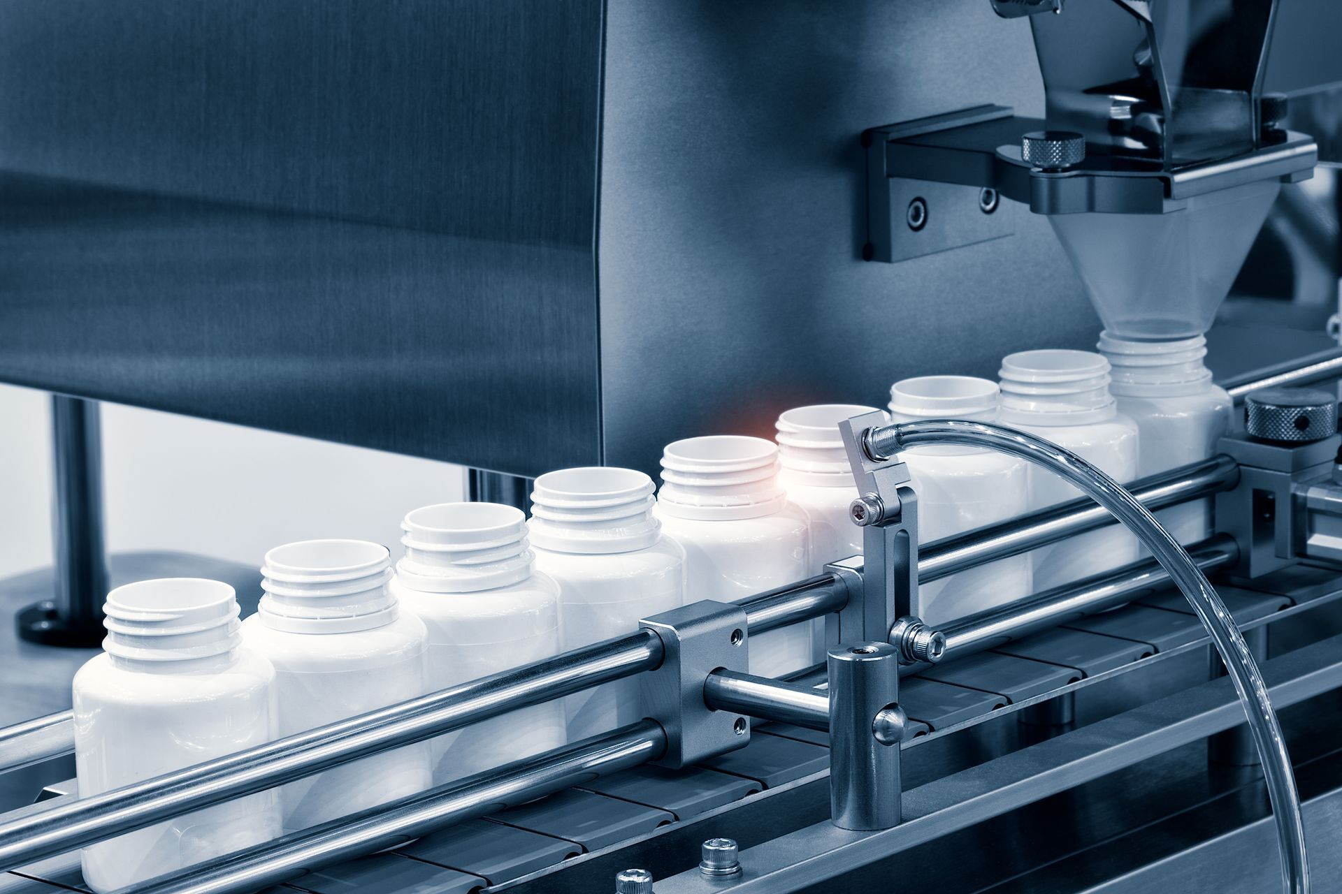 macchina confezionamento flaconi tecnofarmaco frosinone