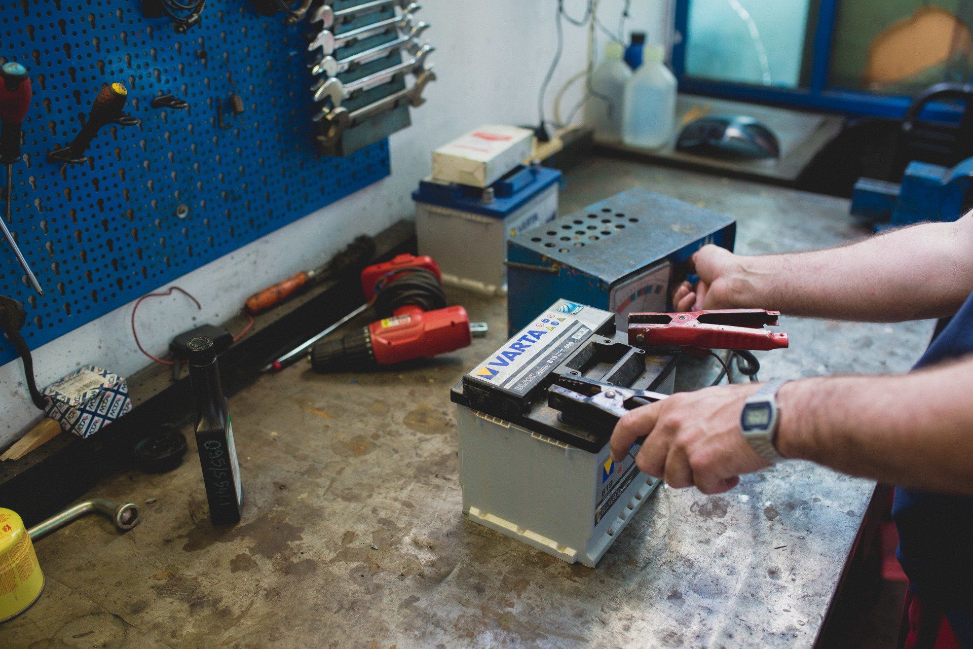 Manichino con l’uniforme della compagnia