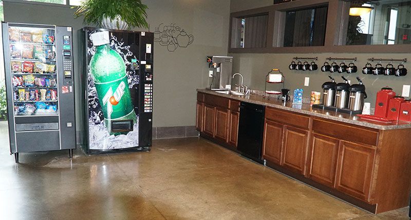 Our comfortable lobby #4 - Babcock Auto Care