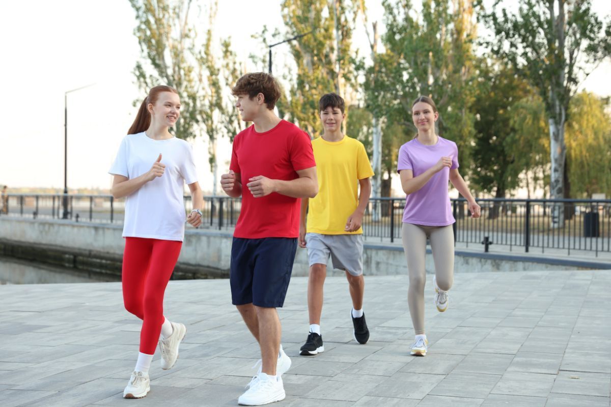 dor-joelho-criancas-adolescentes-tratamento-dr-diego-munhoz-ortopedista-joelho-sao-paulo