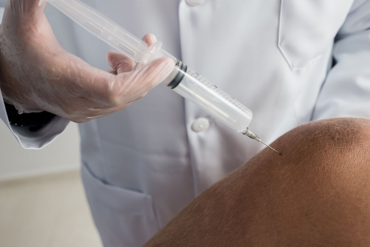 infiltracao-joelho-dr-diego-munhoz-ortopedista-joelho-sao-paulo