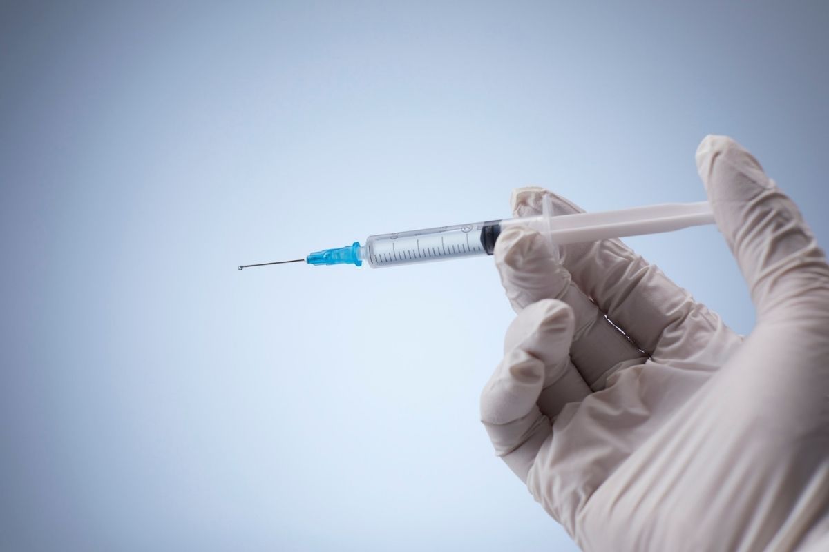 Infiltração com ácido hialurônico no joelho em São Paulo: alívio para dor e rigidez!