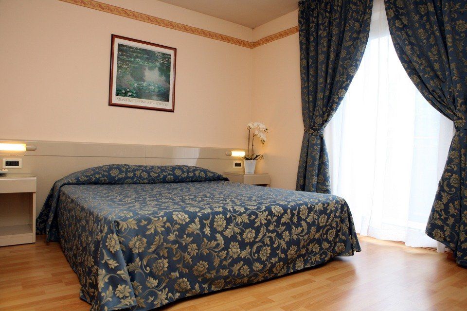 Zimmer mit Doppelbett