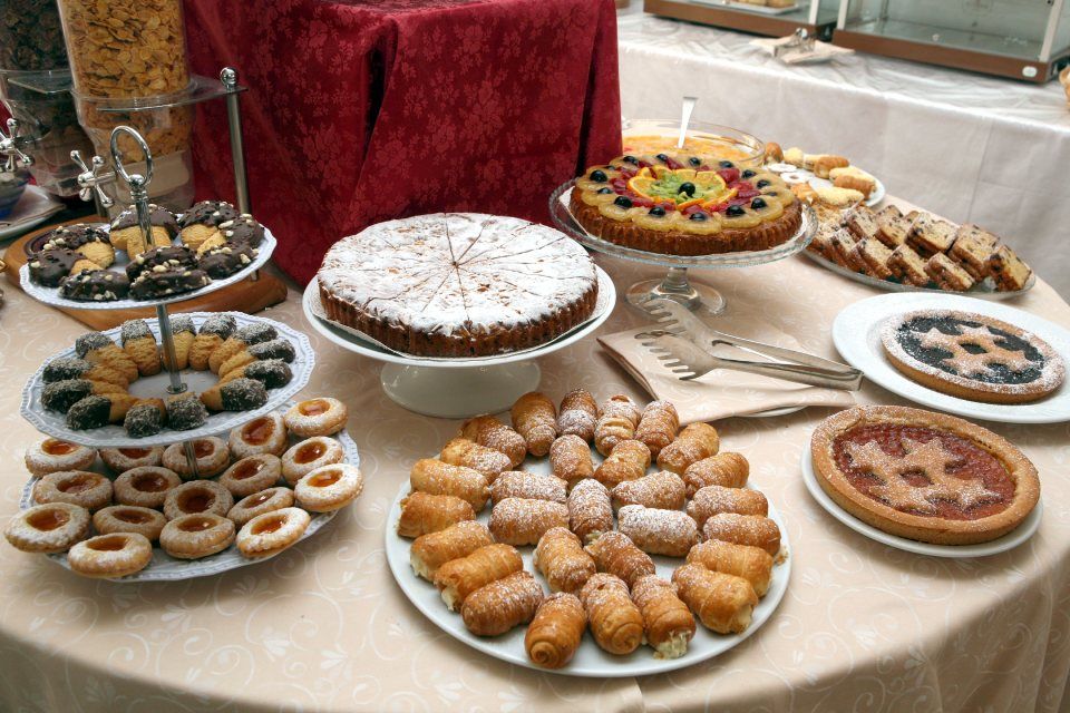 Ausgewählte Süßwaren für das Frühstücksbuffet
