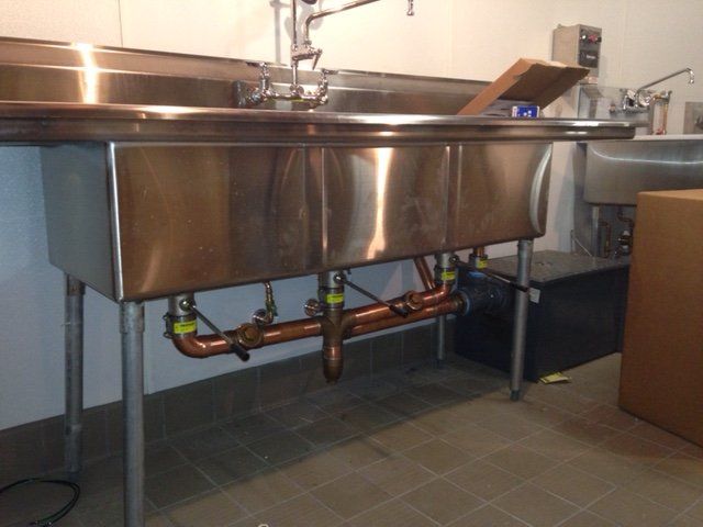 Commercial sink with Grease Trap