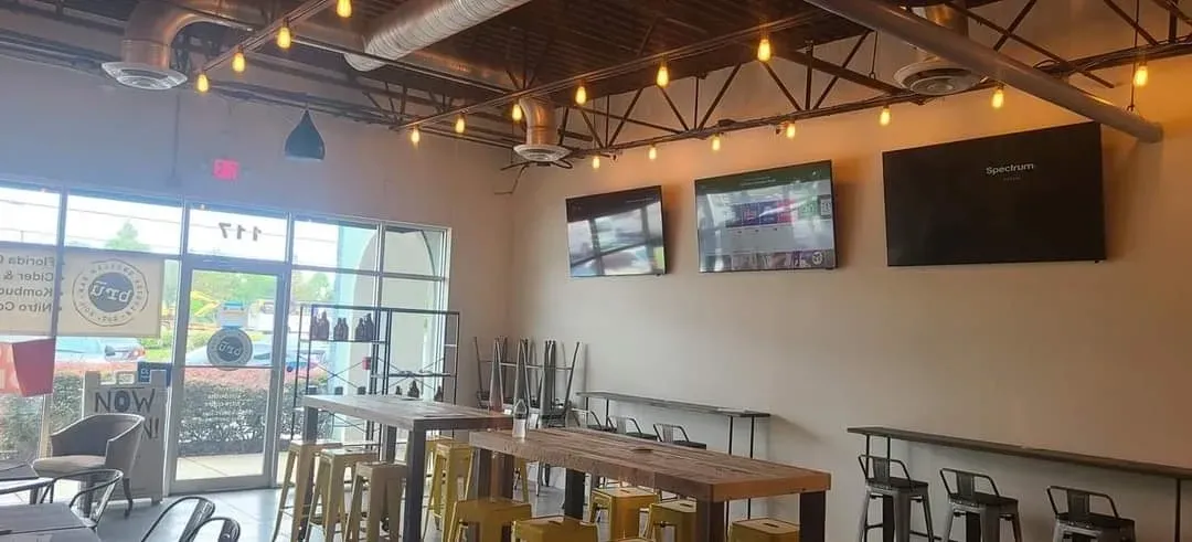 Restaurant | Tampa, FL | Rob the Brit Home Theaters Inc