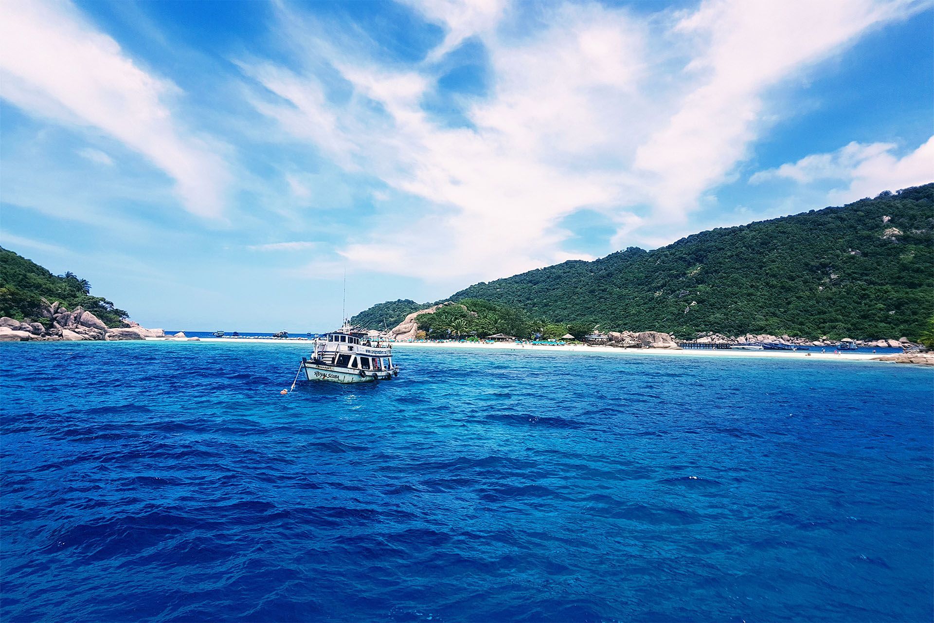 A boat is floating on the Gulf of Thailand.