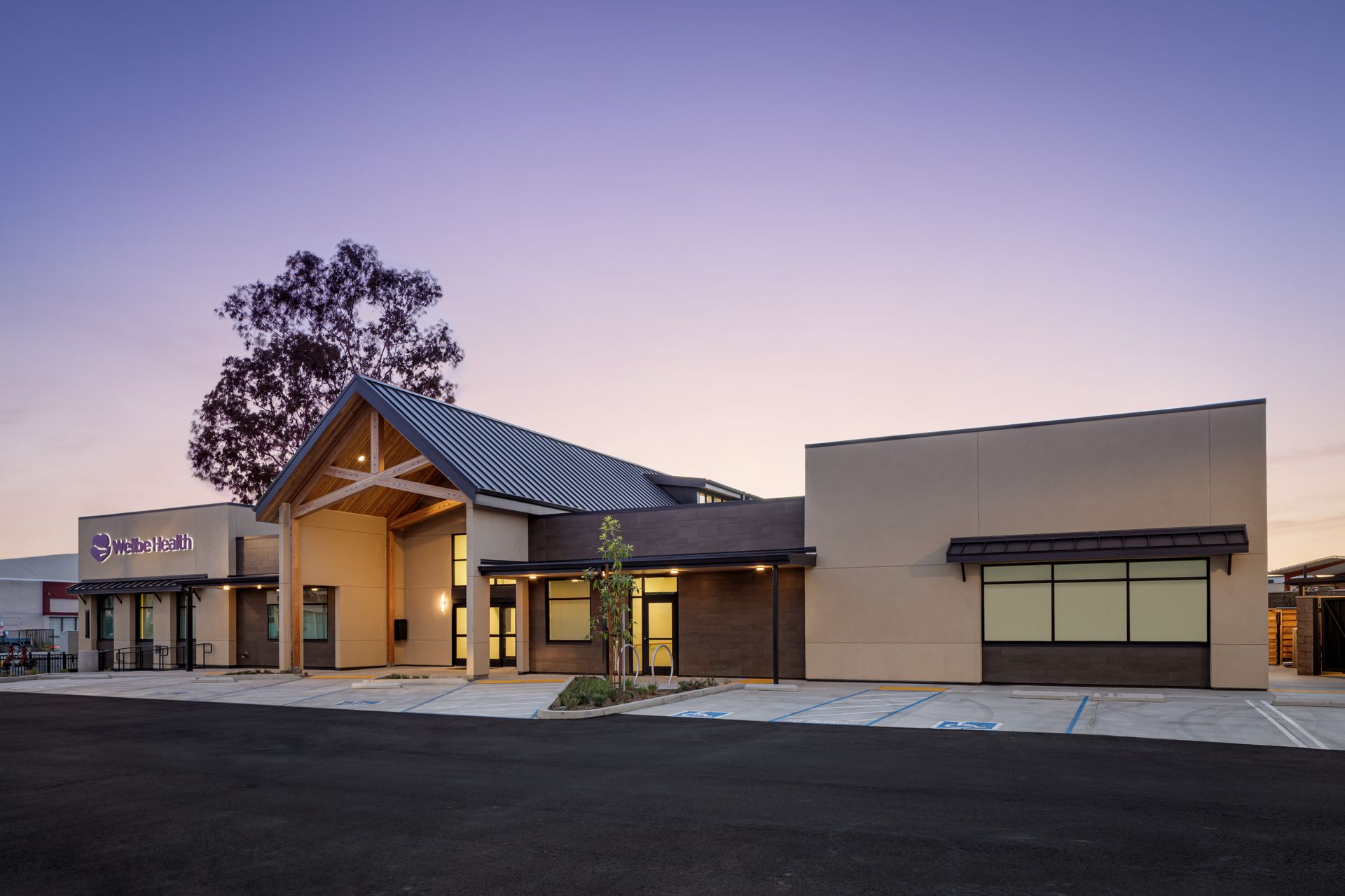 Vista Community Clinic Outside View — San Clemente, CA — Consolidated Contracting