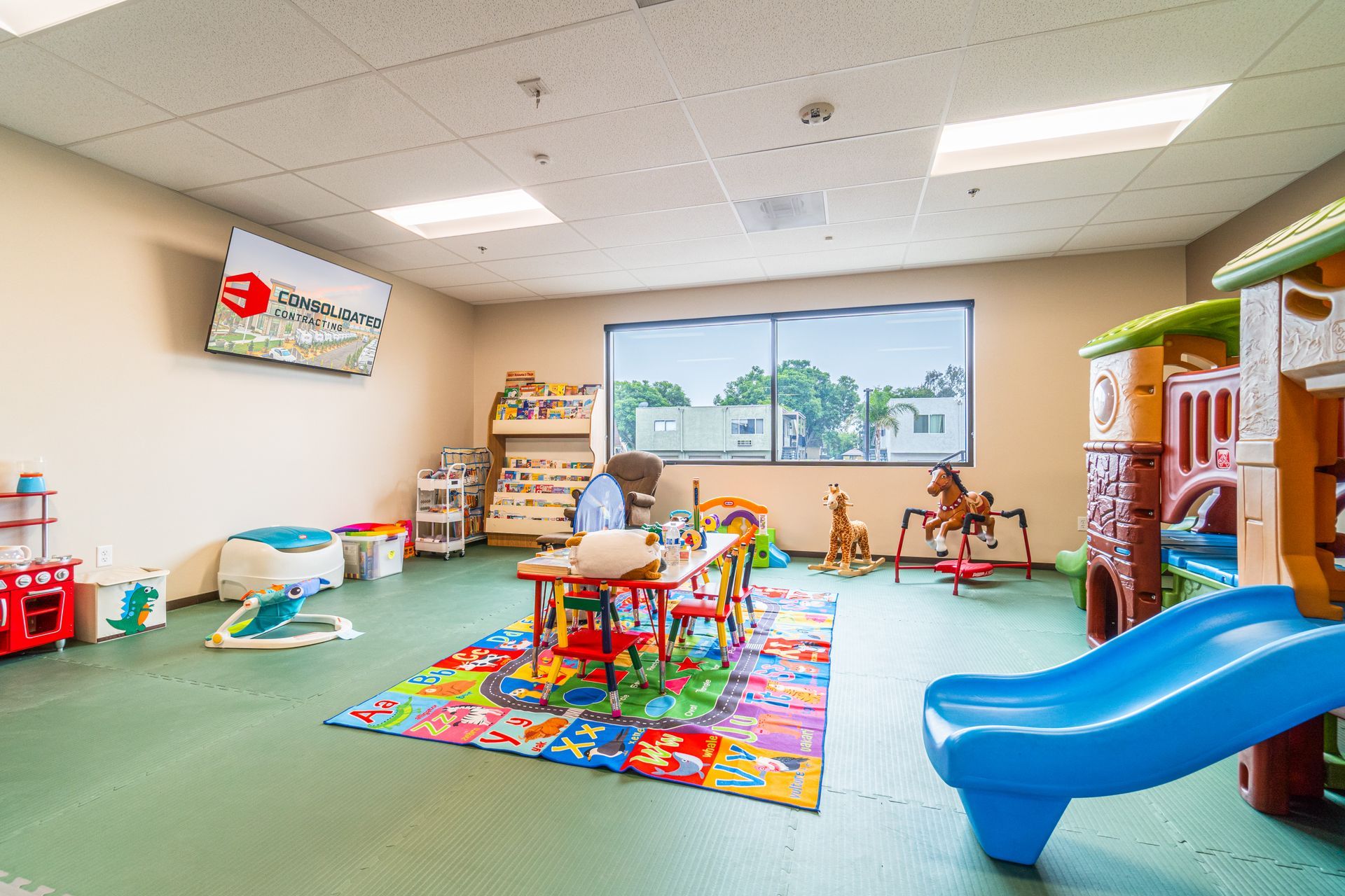 Everest Value Charter School Metal Table — San Clemente, CA — Consolidated Contracting