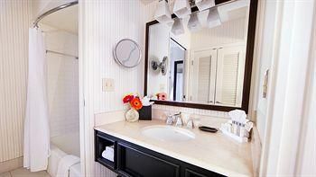 Declan Suites Bathroom — San Clemente, CA — Consolidated Contracting