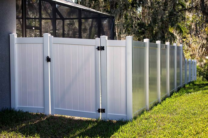 Aluminum fence installation services