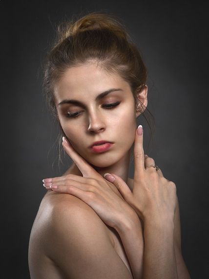 Ritratto di una donna con make-up