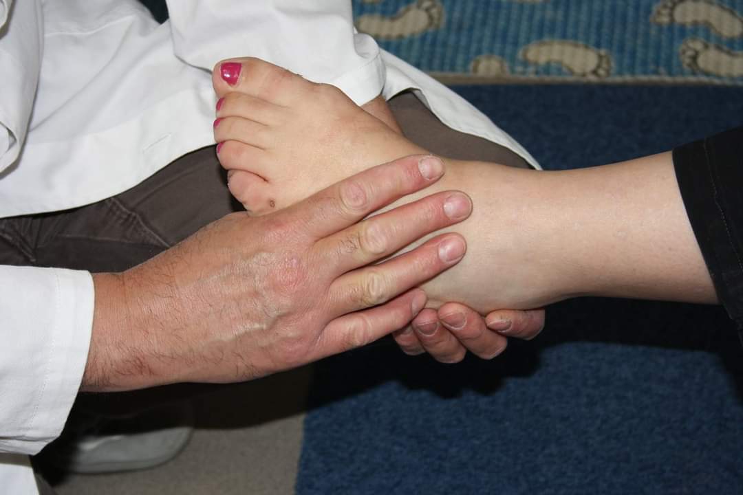 visita per la realizzazione di scarpe con plantari su misura