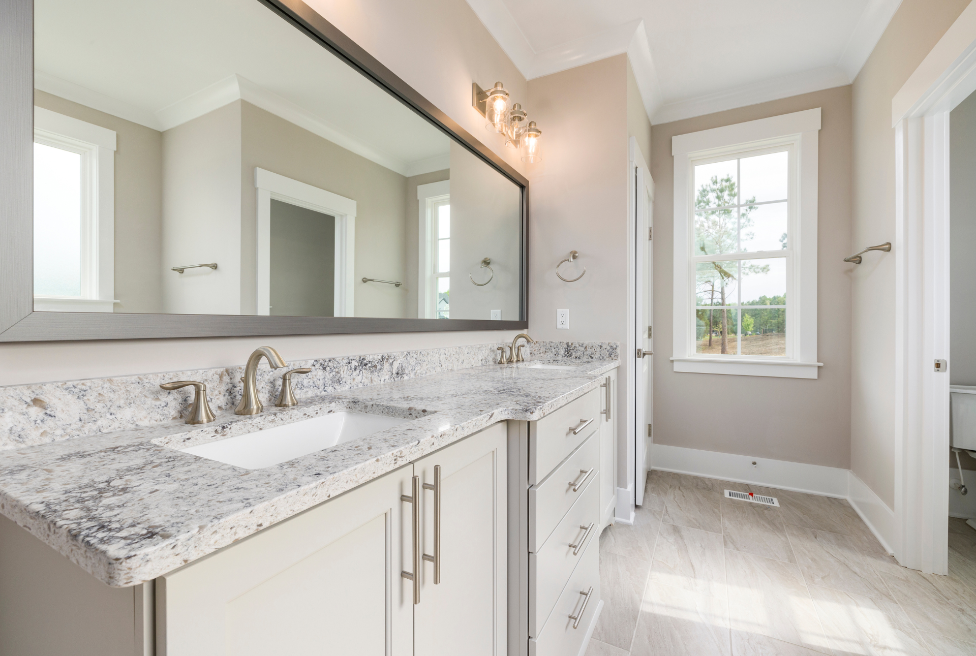 simple modern bathroom style