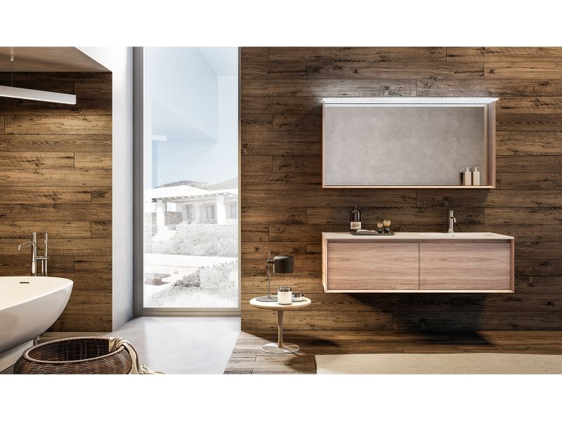Bagno in legno scuro