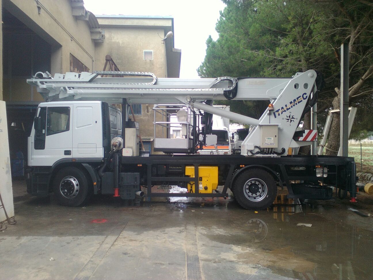 macchinario altamente tecnologico per lavori edili