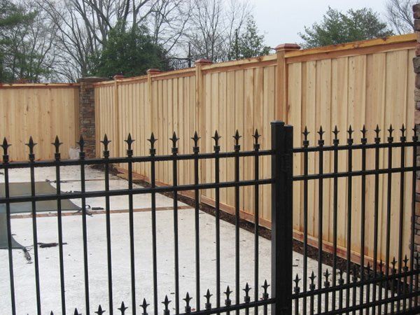 Capped Top Board on Board Privacy Fence, Native Cedar Fr (4)