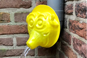 Multiple chocolate shape in different color display with a transparent box