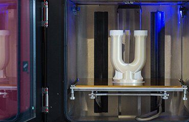 U shape engineering part inside Zortrax endureal industrial 3d printer