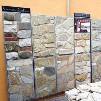 esposizione pietre per arredo
