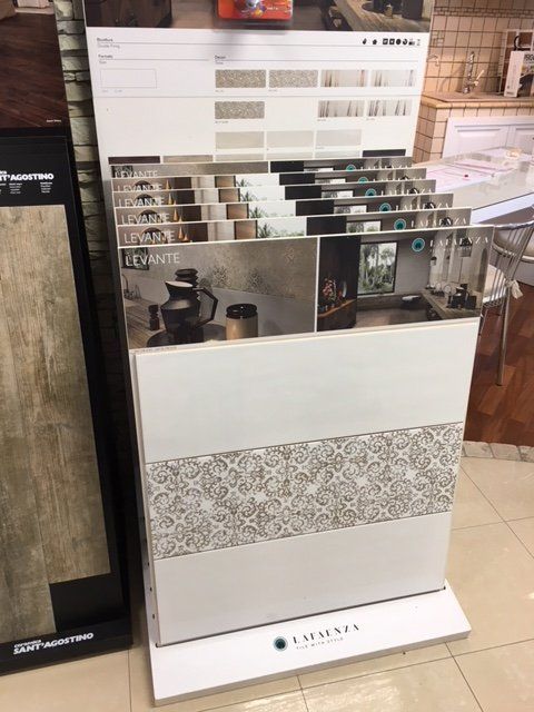 esposizione mattonelle