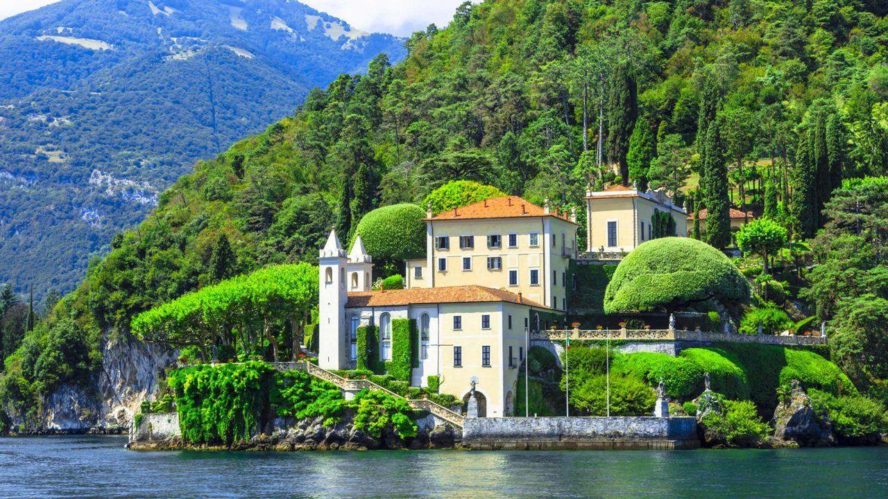 taxi service with driver to Lake Como