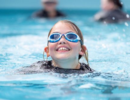 Image of learning to swim at Killarney Swimming Pool