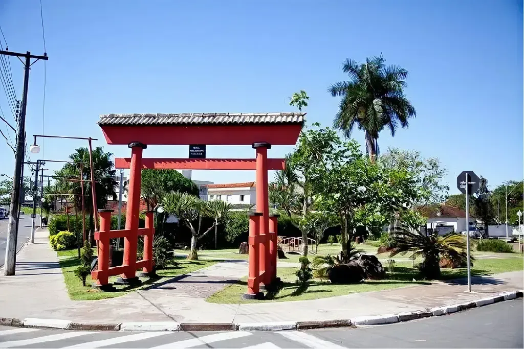 Praça Natsugaya, Registro, SP