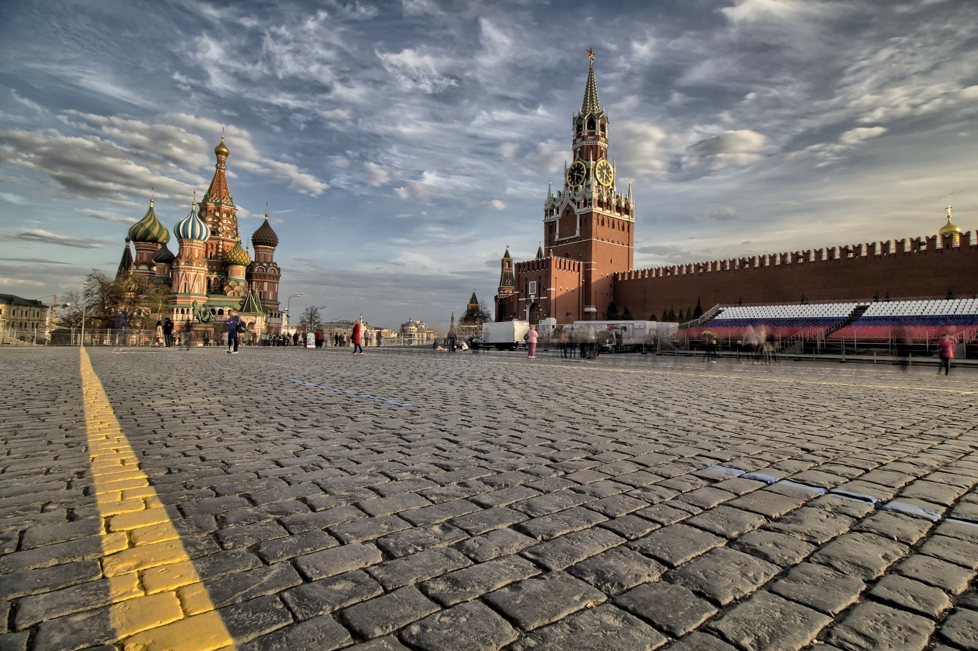 Het Kremlin en de Sint Basils Kathedraal in Moskou.