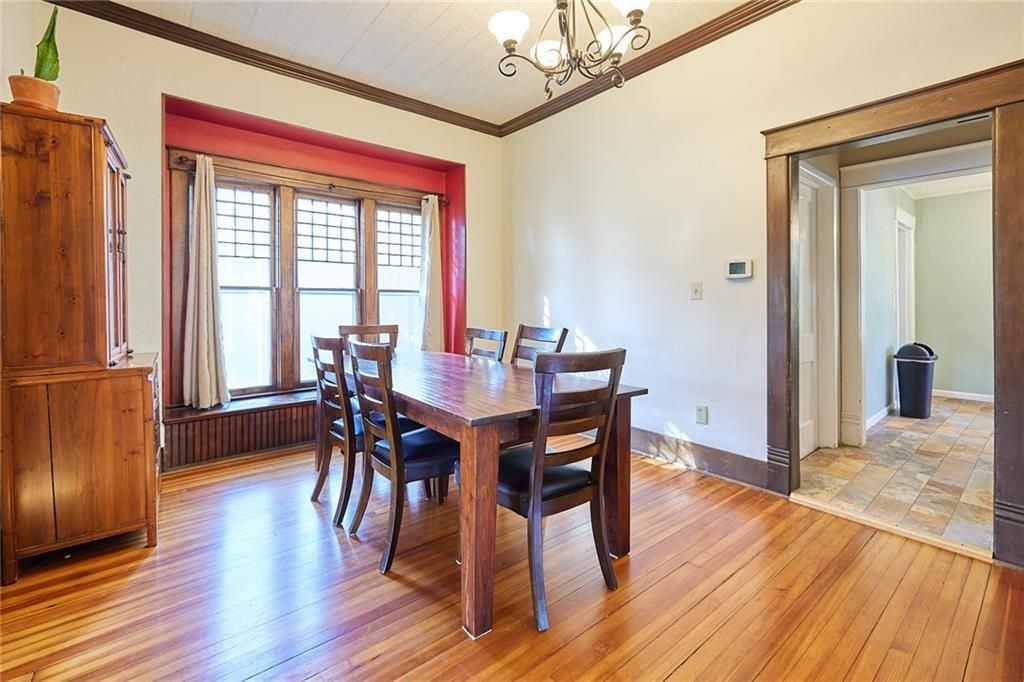 A fine dining area of the house