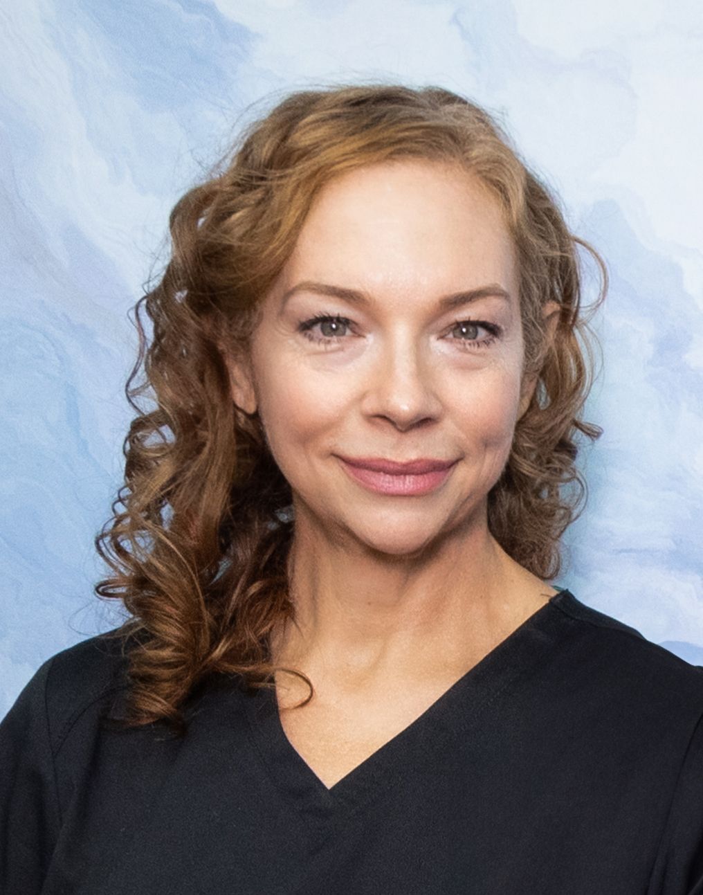 Severine is an advanced practice nurse in anesthesia with years of critical care experience.