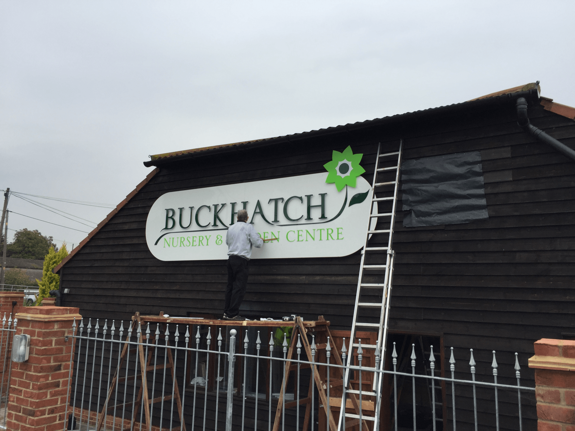Buck hatch sign