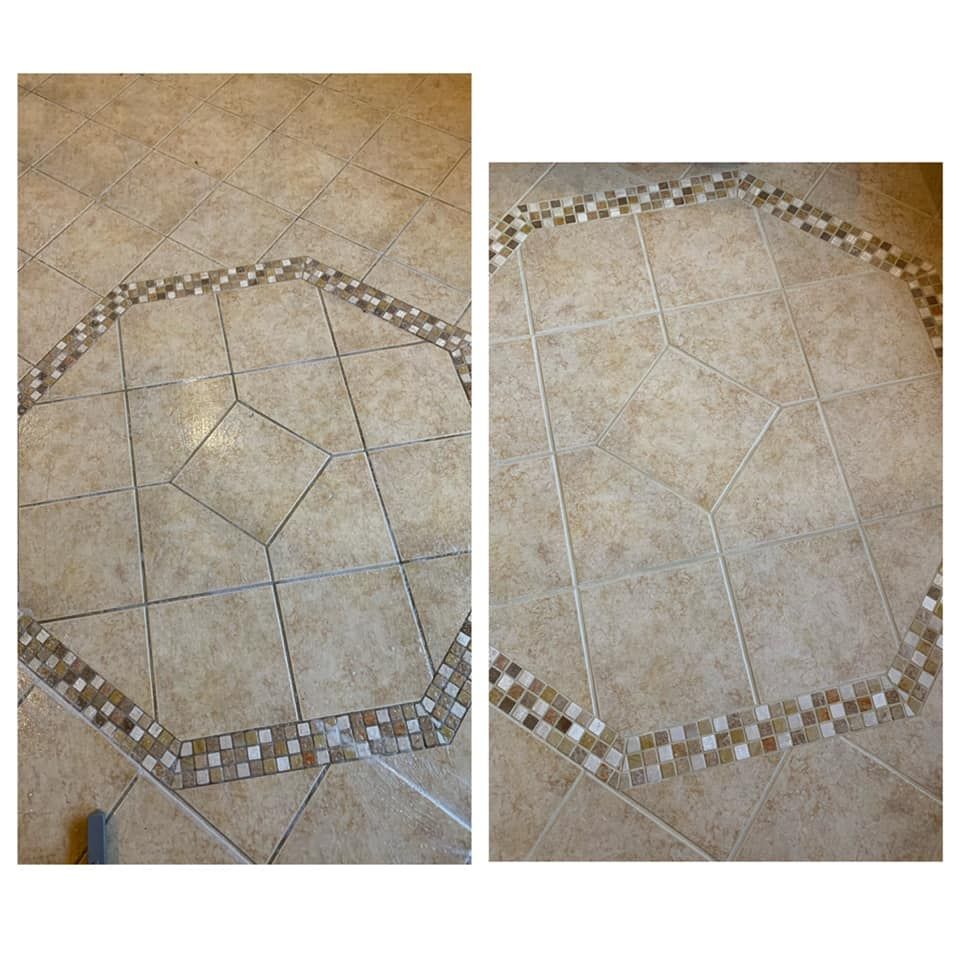 Two pictures of a tiled floor with a circle in the middle.
