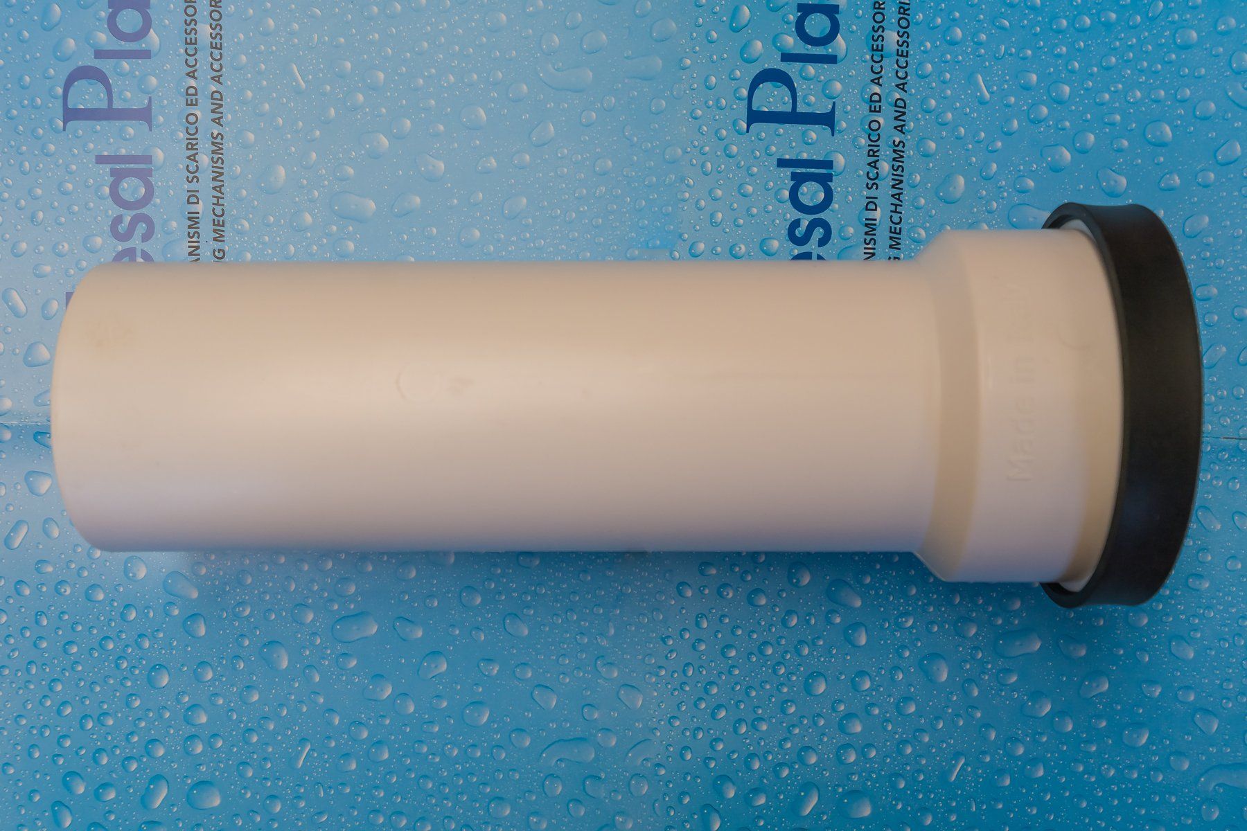 tubo in plastica per lo scarico di edifici