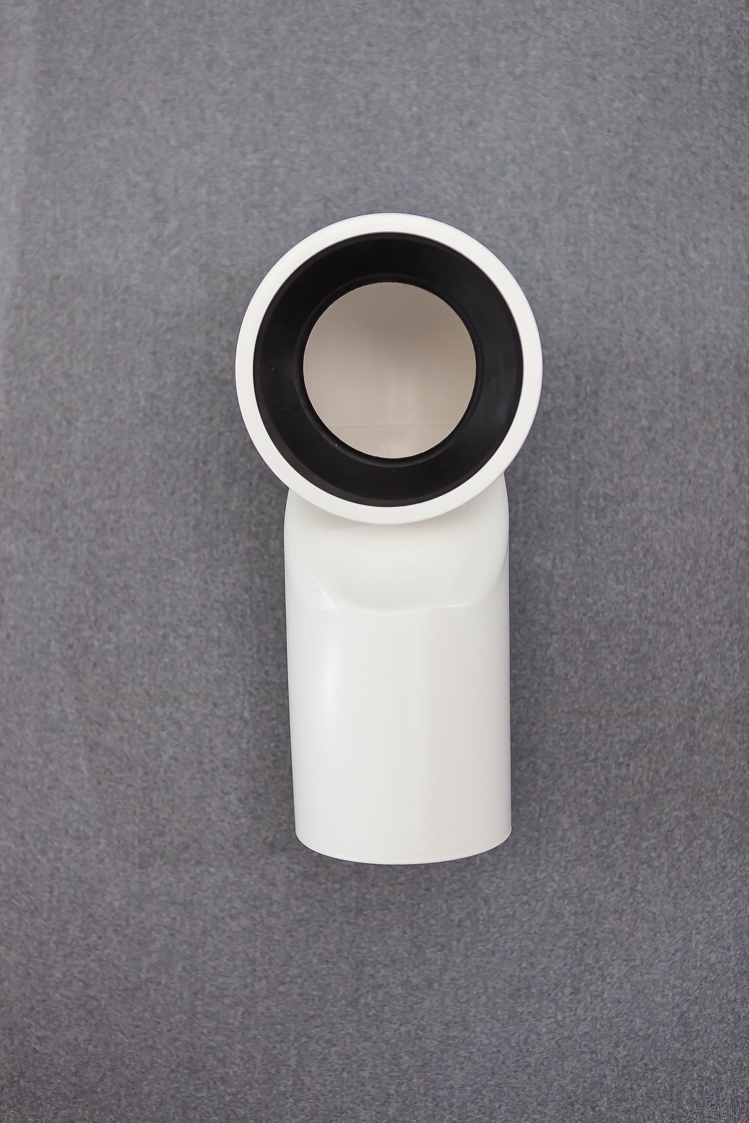 tubo bianco in plastica