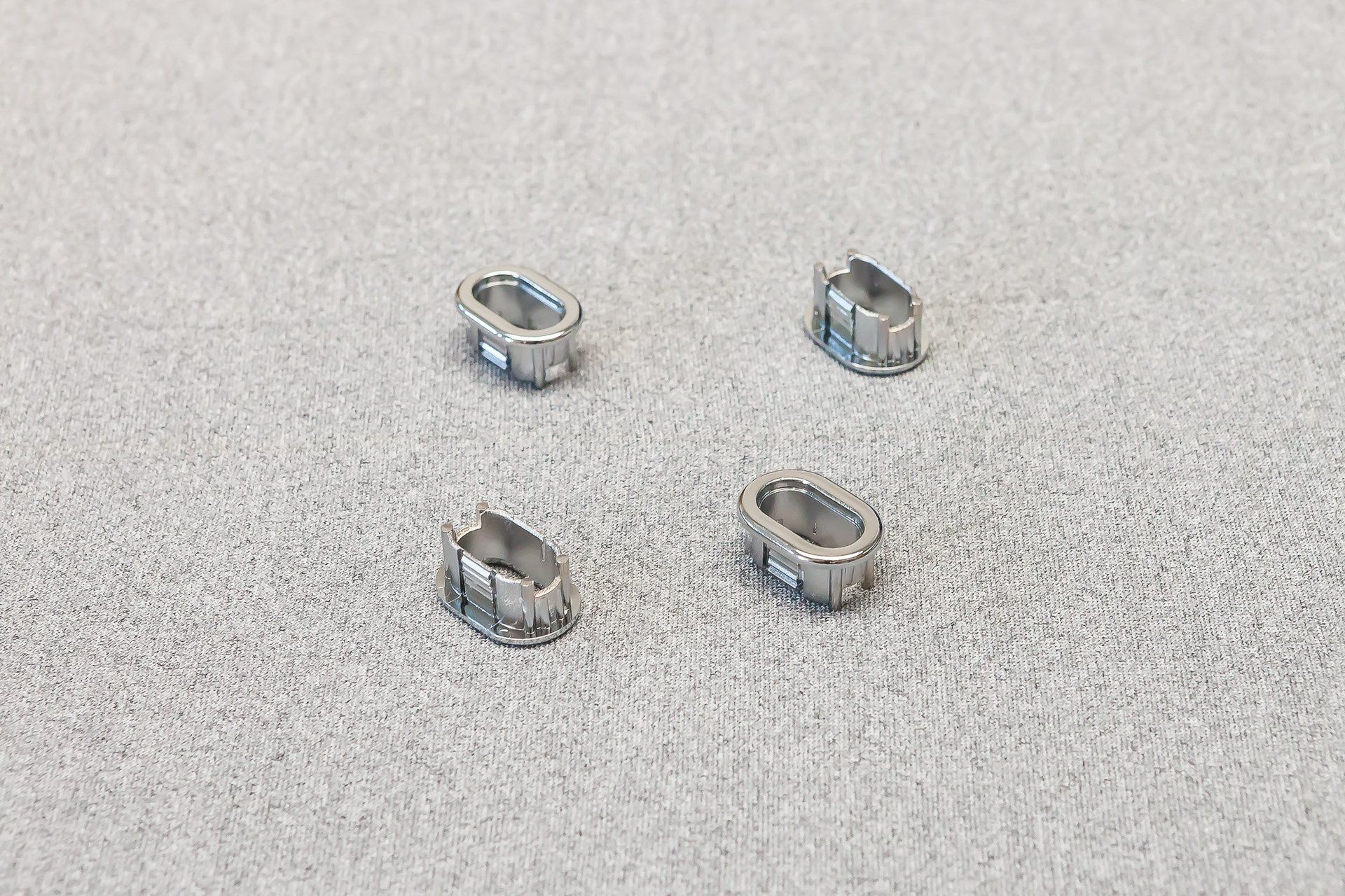 copri cappucci per bulloni in metalli